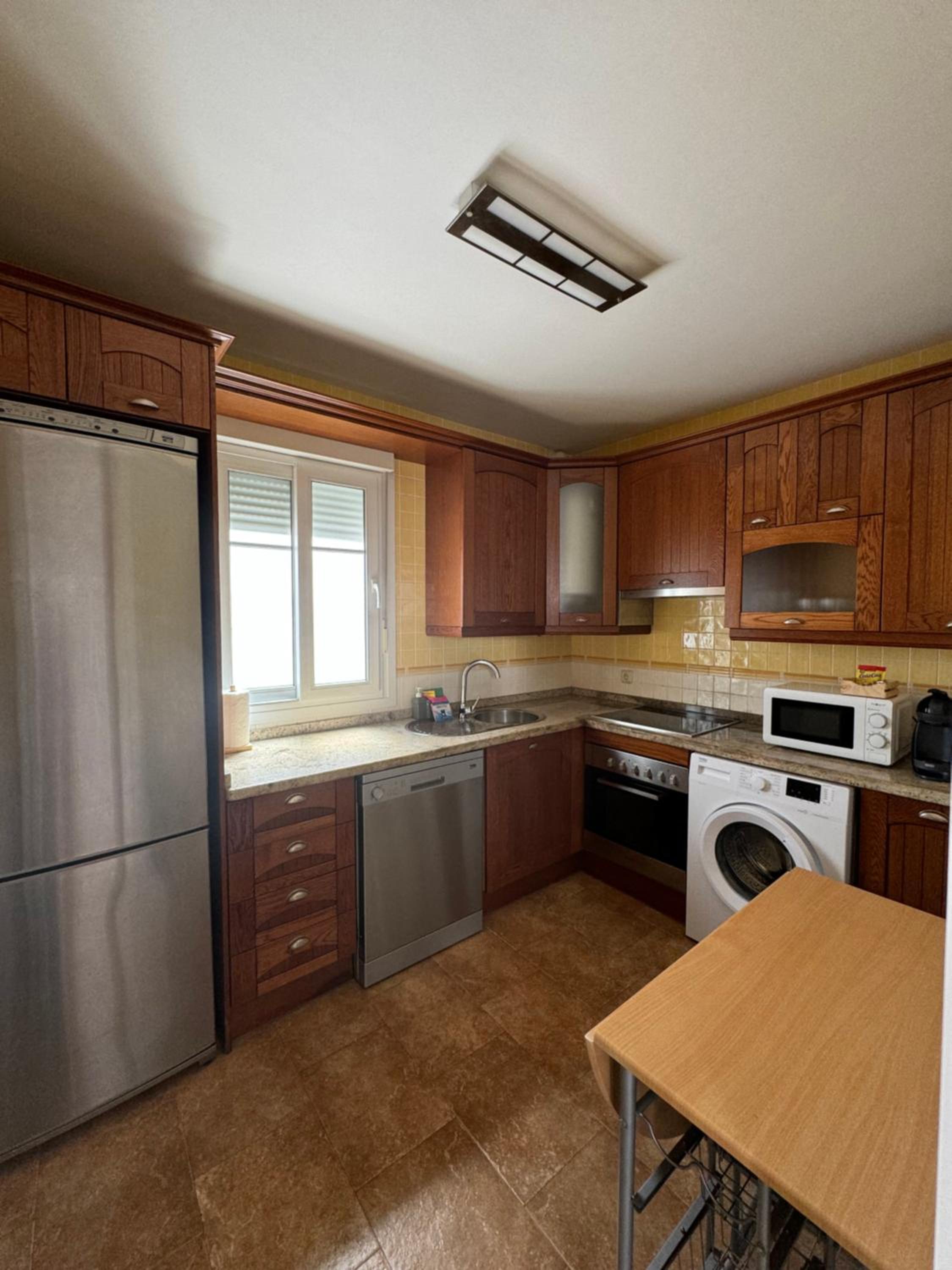 Three-Bedroom House photo 2