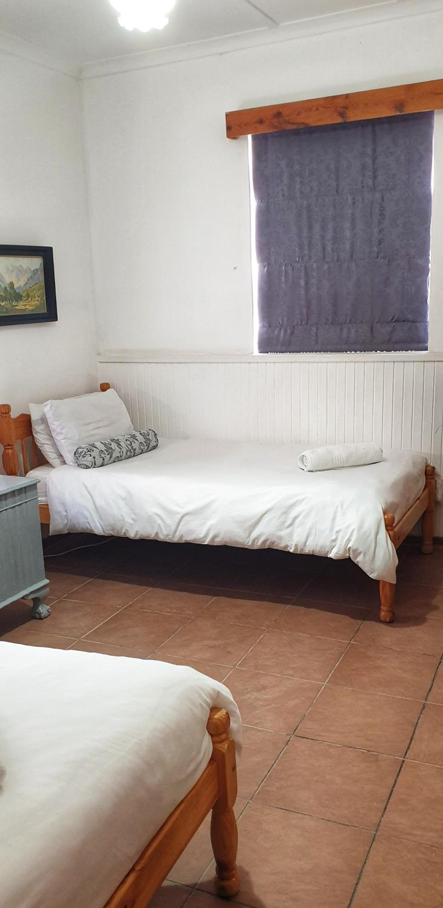 Two-Bedroom Cottage - Photo 8