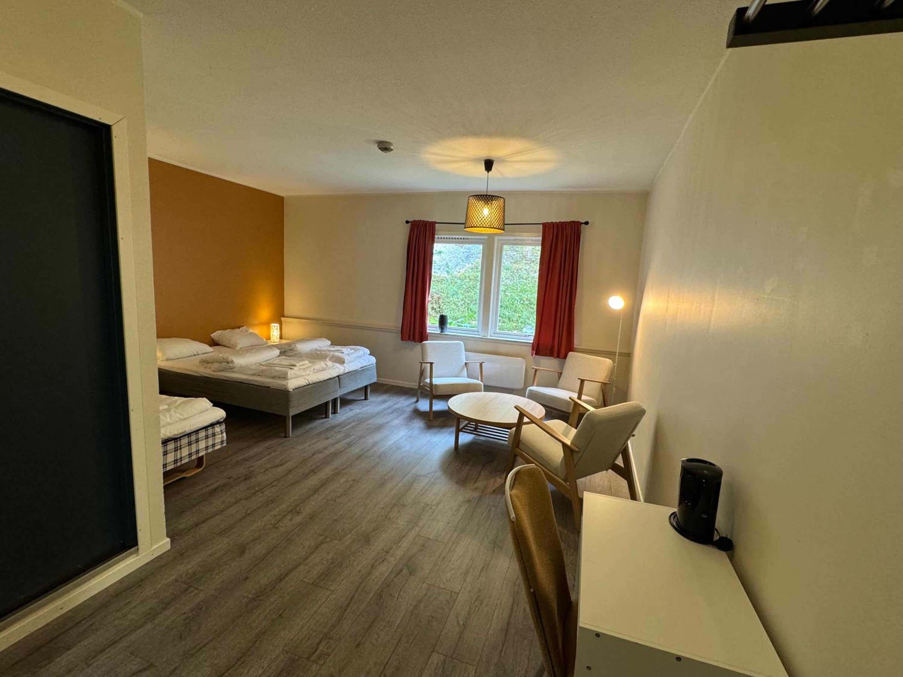 Double Room - Photo 3