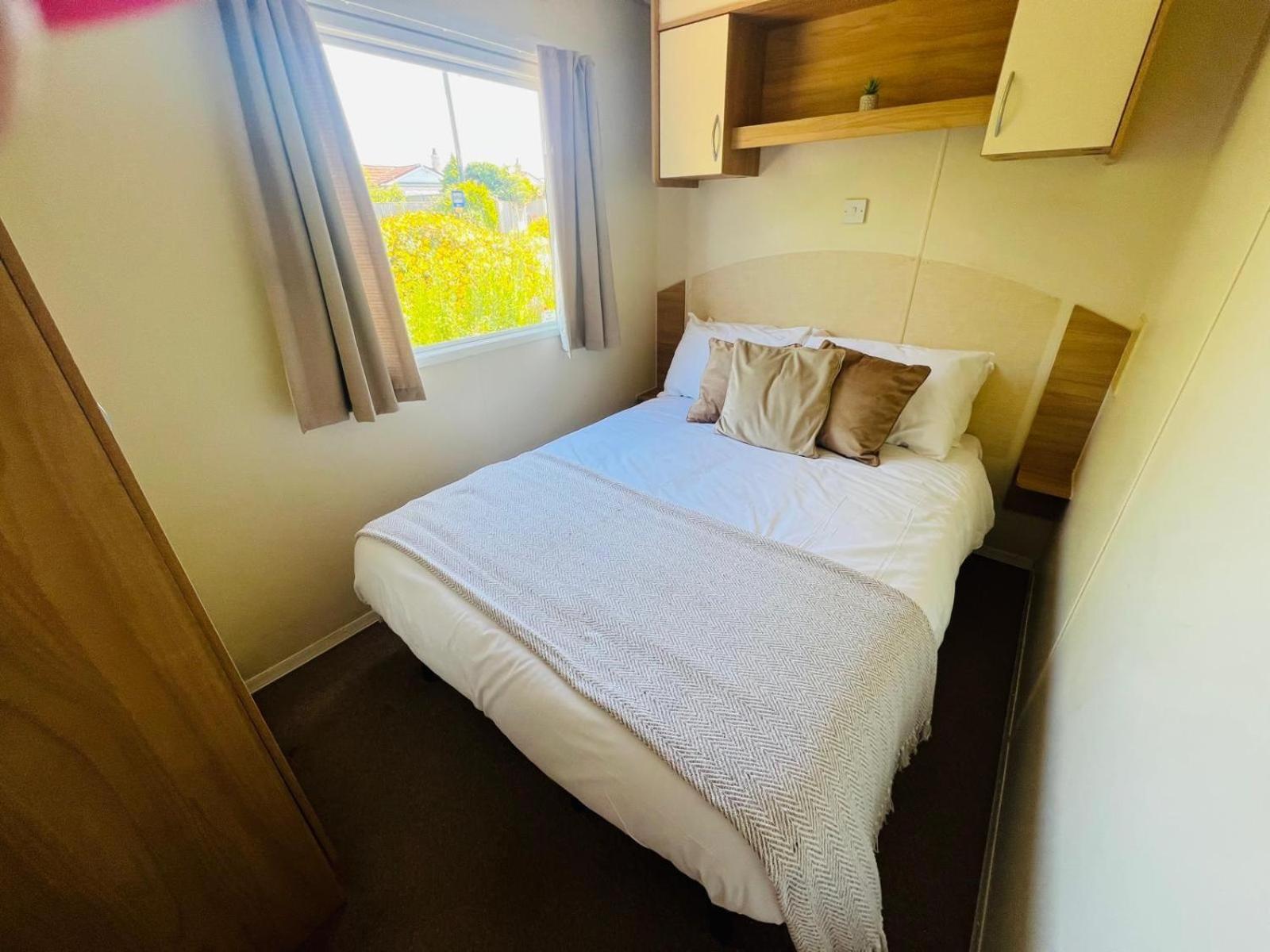 Mobile Home photo 1