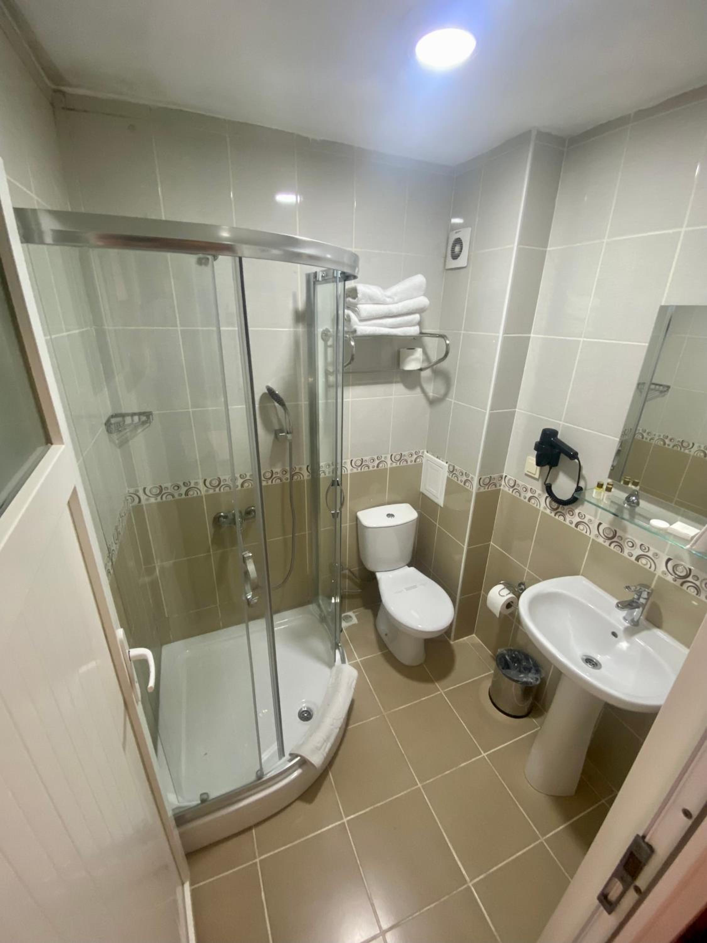 Standard Triple Room - Annex photo 2