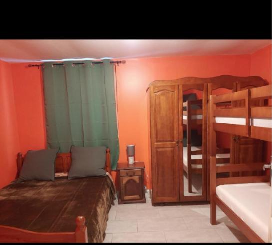 Two-Bedroom House - Photo 1