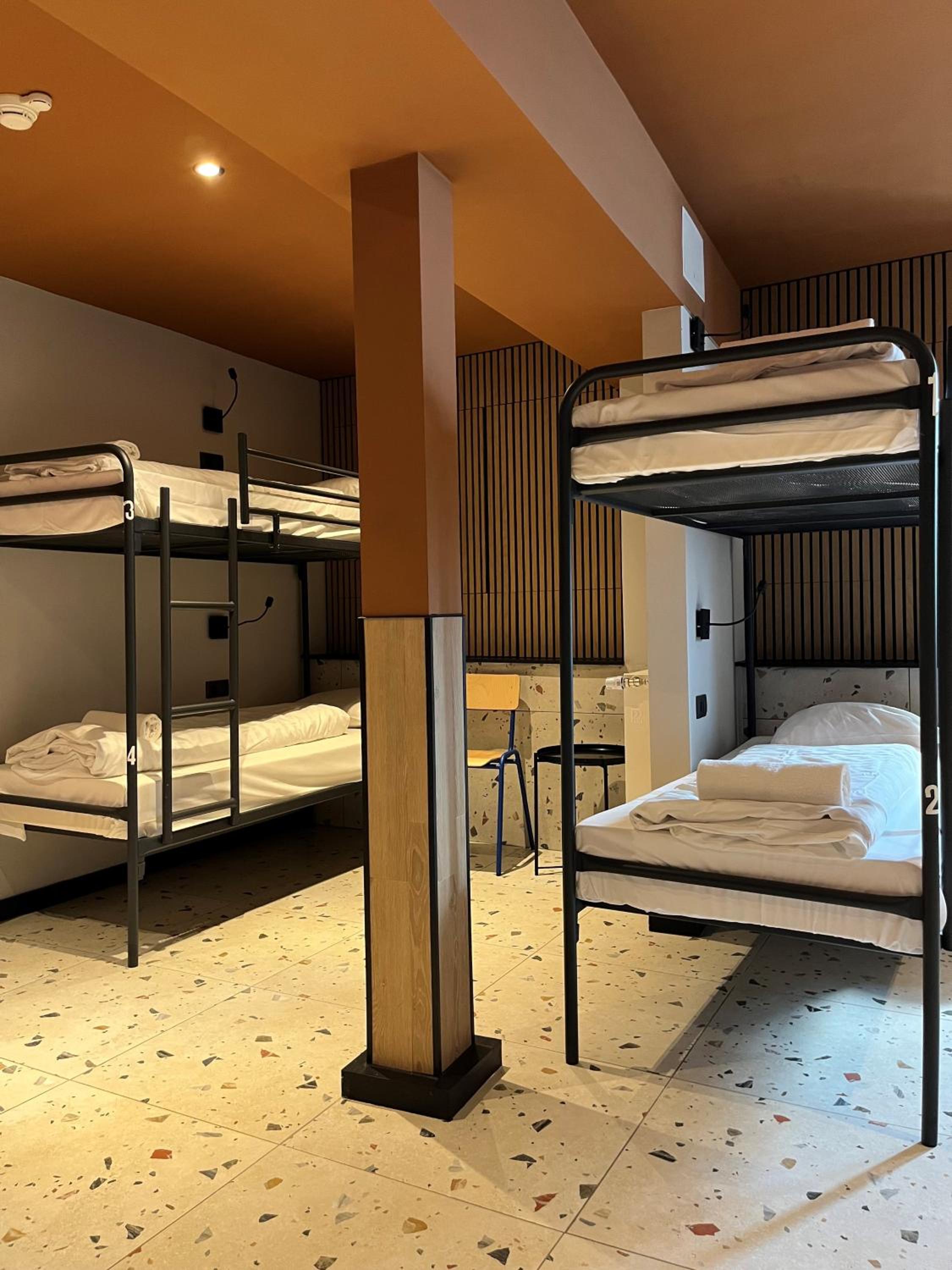 Bed in 6-Bed Mixed Dormitory Room thumbnail 6