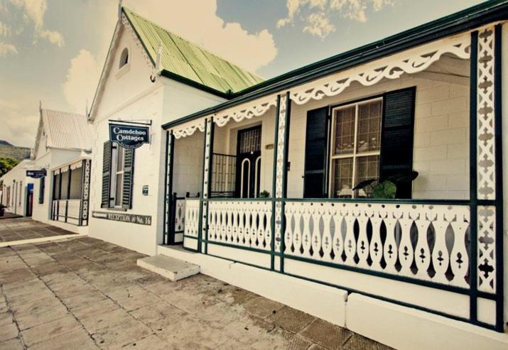 Three-Bedroom Cottage - Photo 14