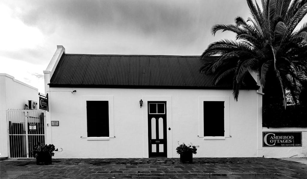 One-Bedroom Cottage - Photo 13