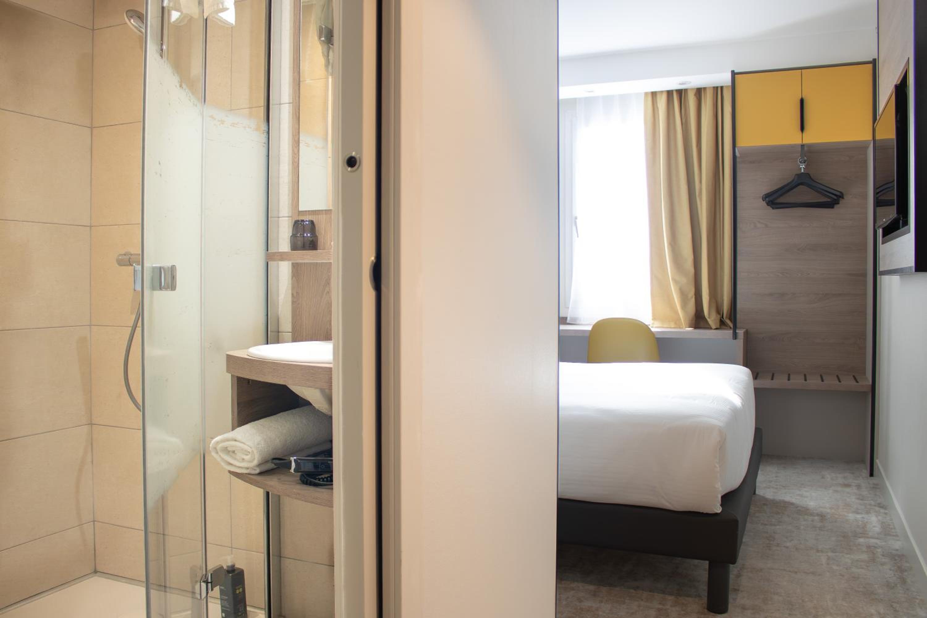 Economy Double Room photo 3