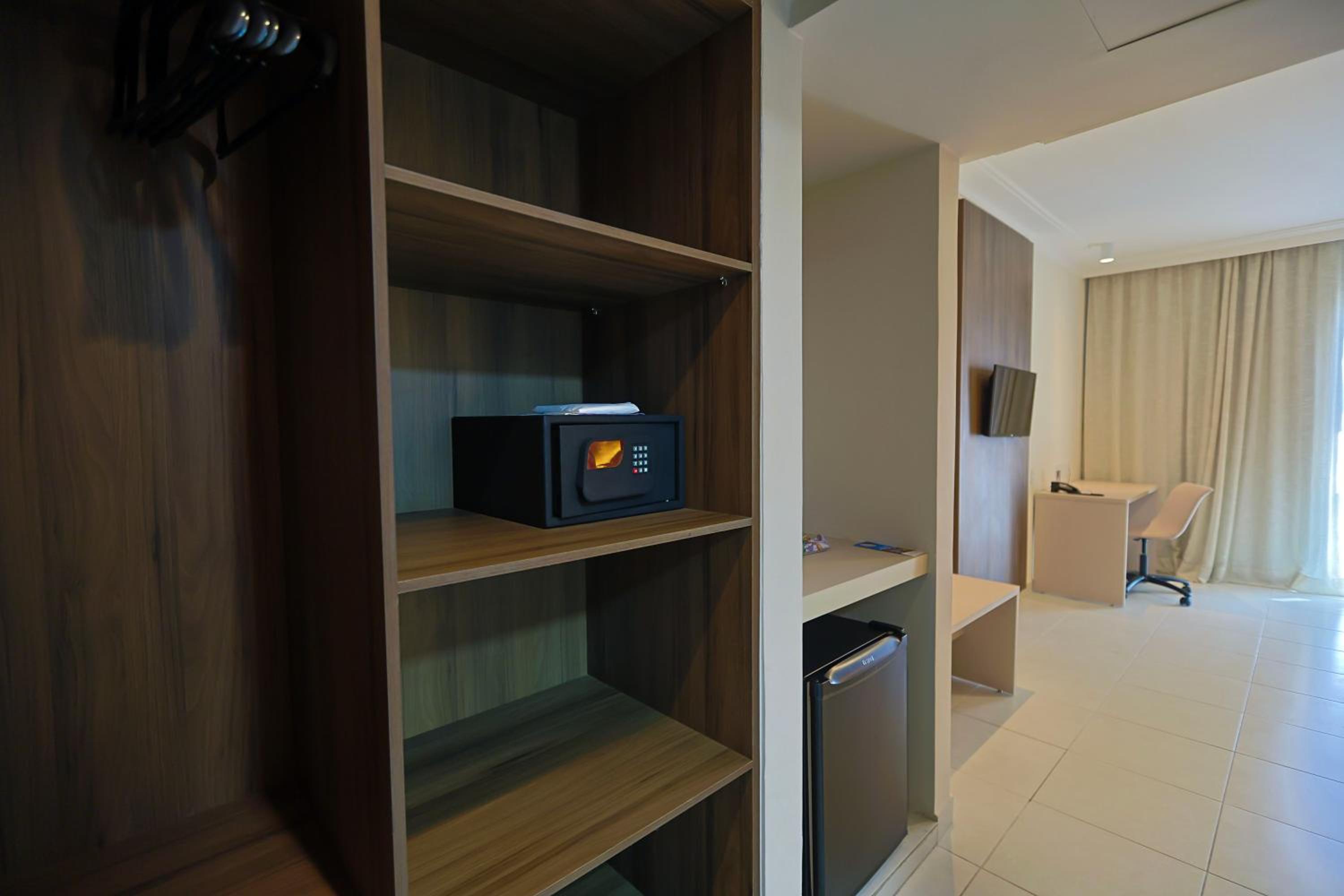 Standard  Double Room - Photo 4