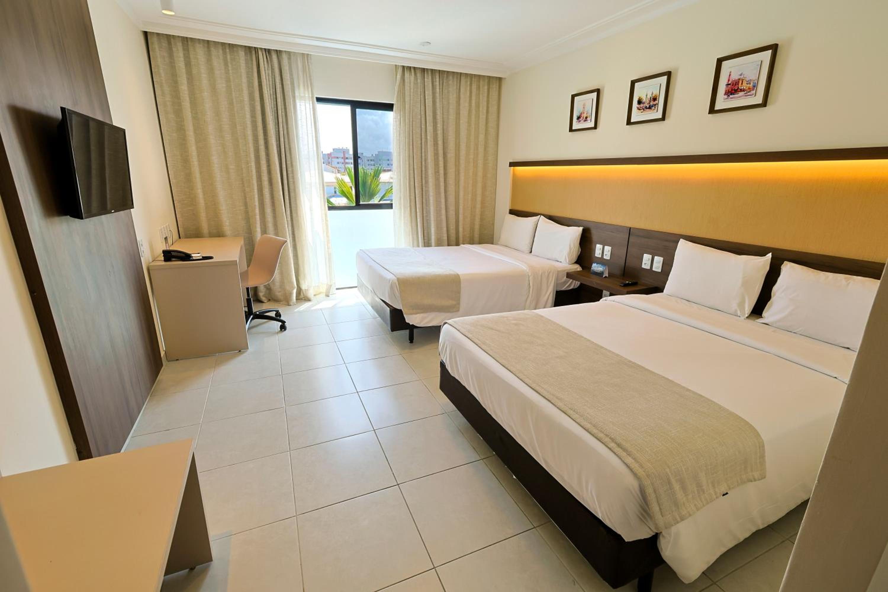 Standard  Double Room - Photo 2