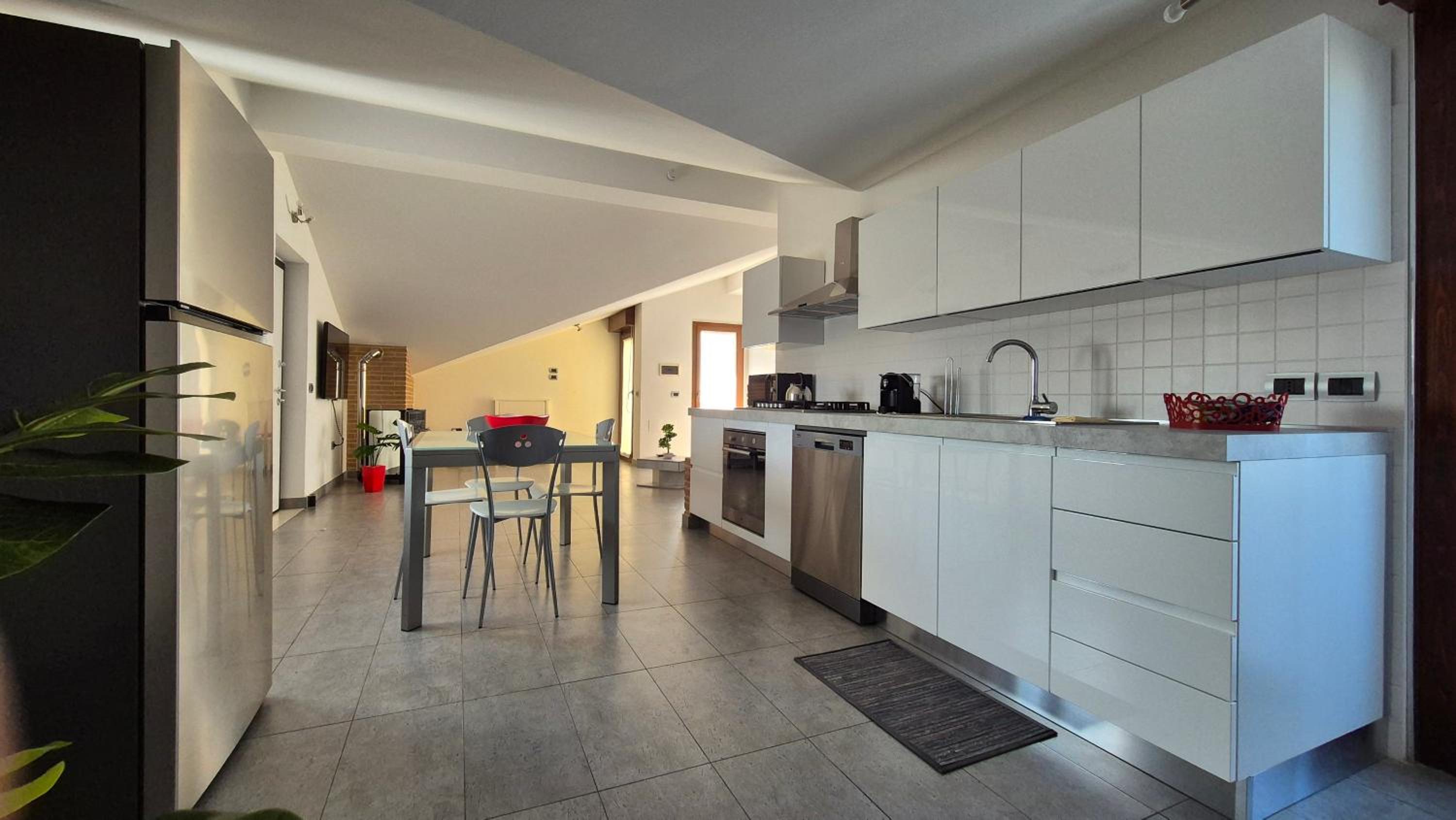 Deluxe Two-Bedroom Apartment with Garden View photo 3