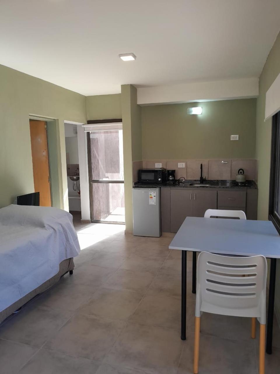 One-Bedroom Apartment with Garden View photo 3