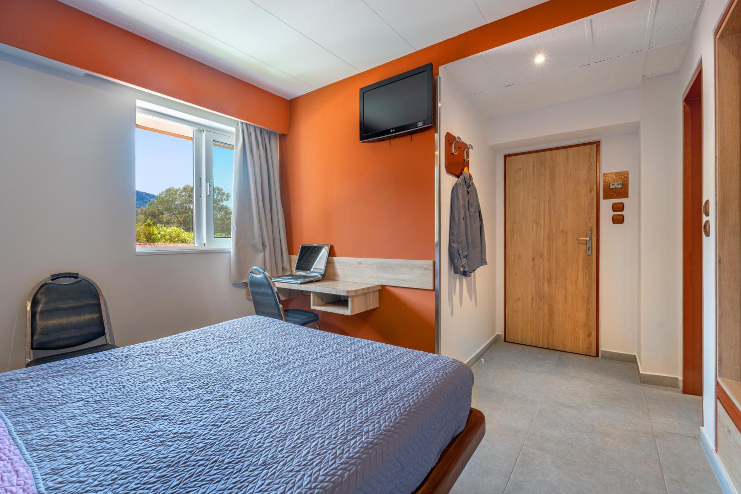 Single Room photo 2