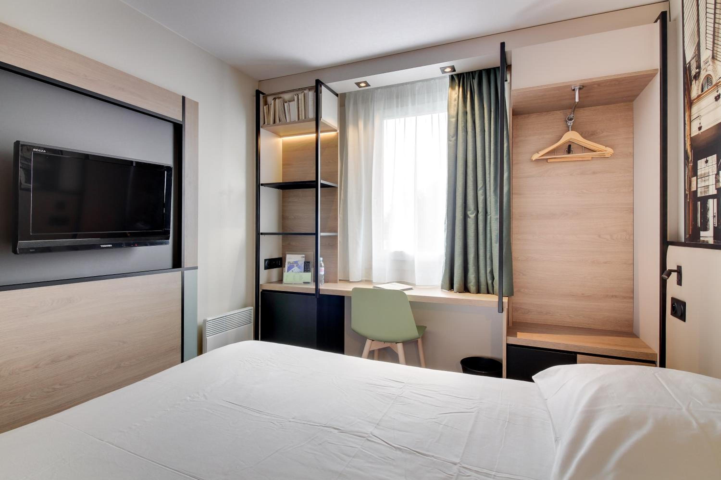 Double Room - Photo 2