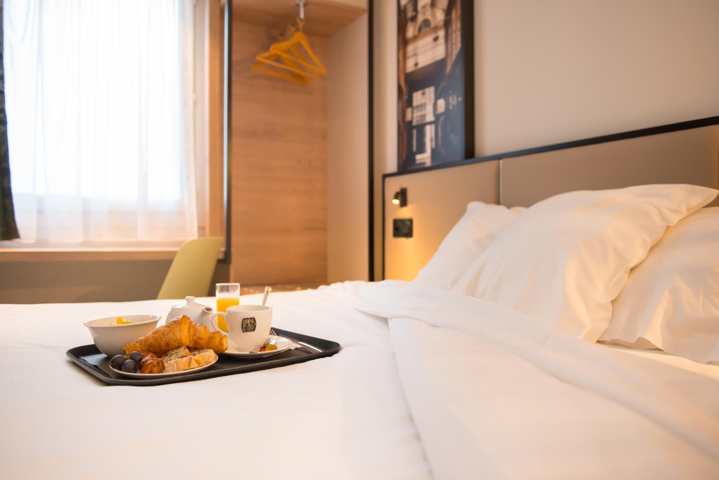 Double Room - Photo 5