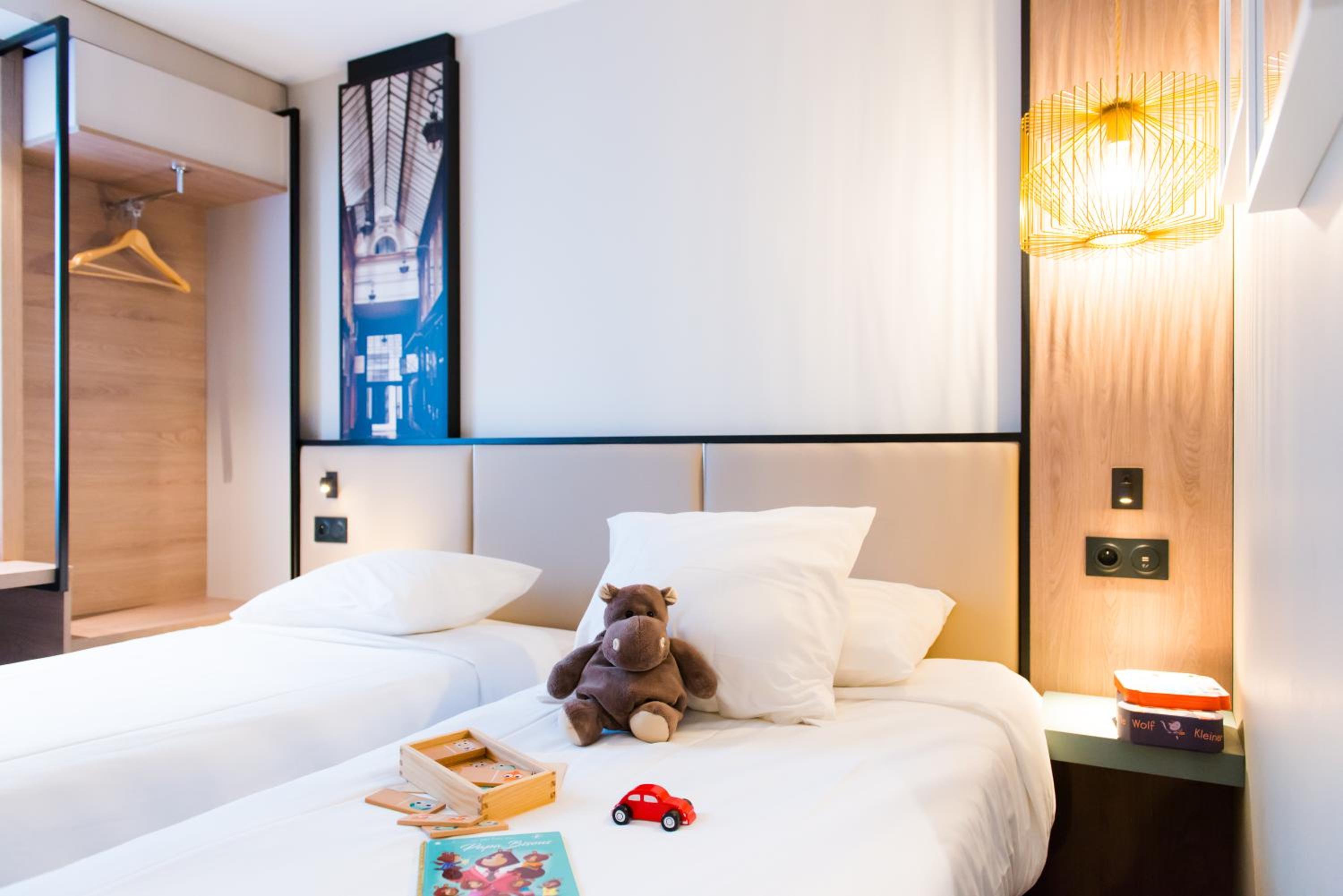 Twin Room - Photo 4
