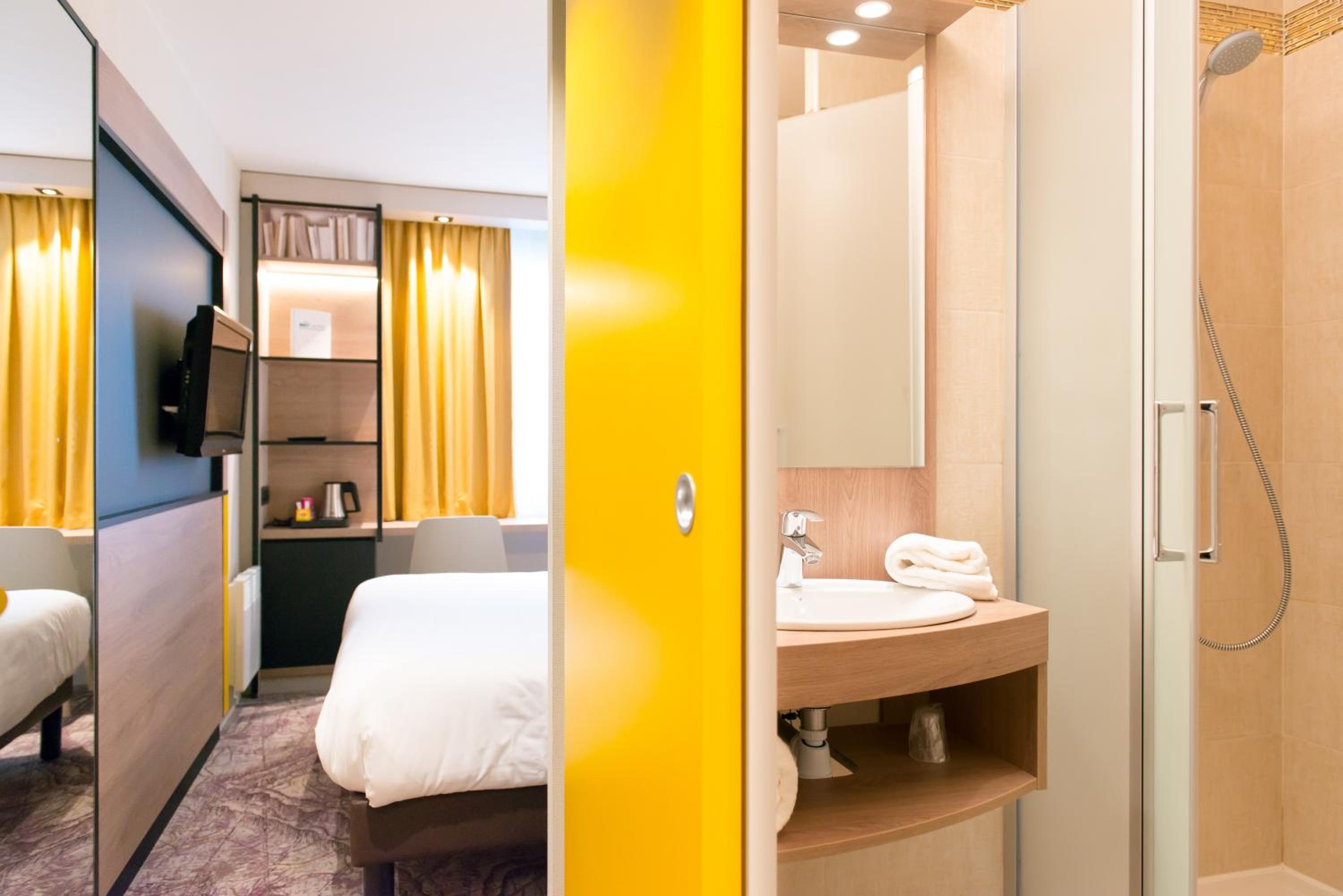 Double Room - Photo 9
