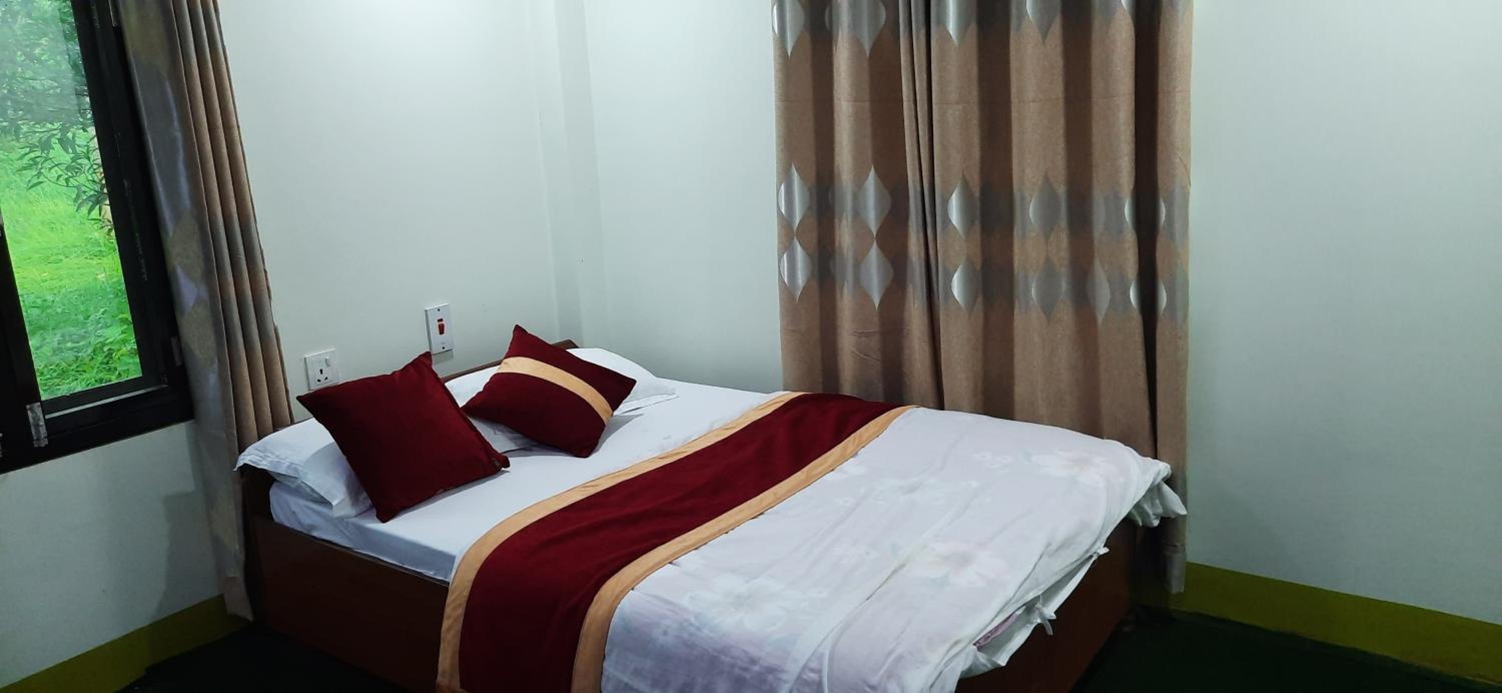 Deluxe King Room photo 3