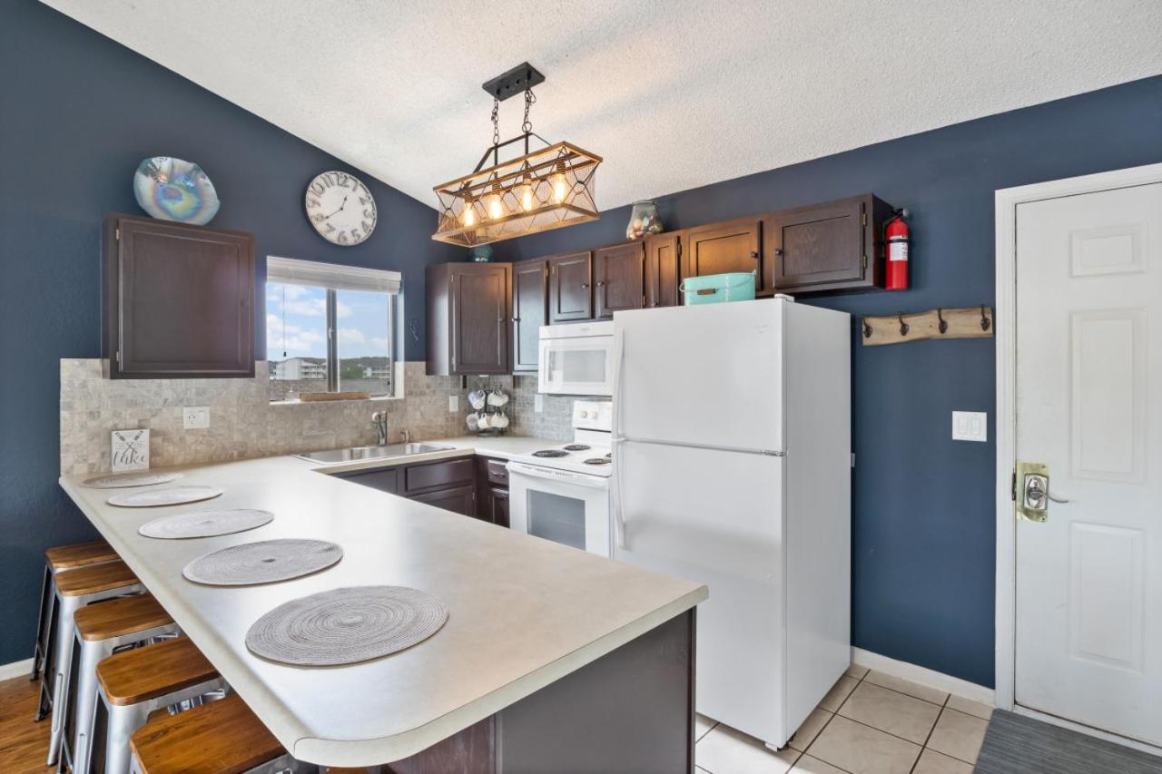 Apartment With Lake View photo 2