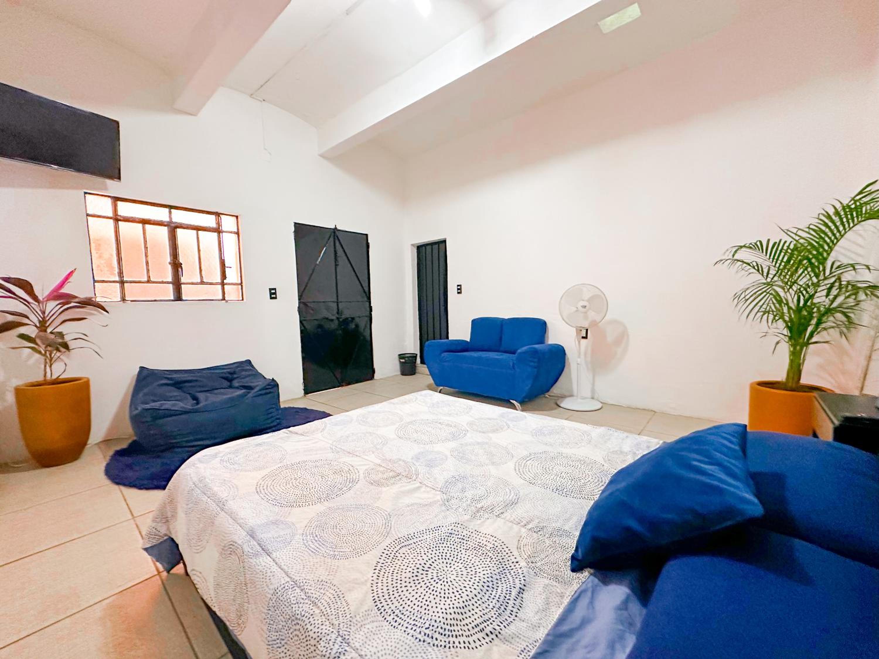 Double Room with Shared Bathroom photo 1