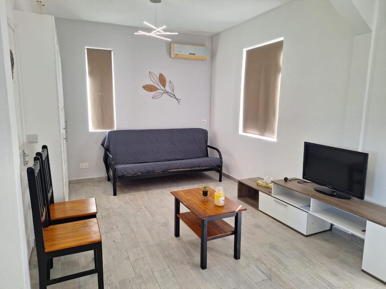Three-Bedroom Apartment photo 1