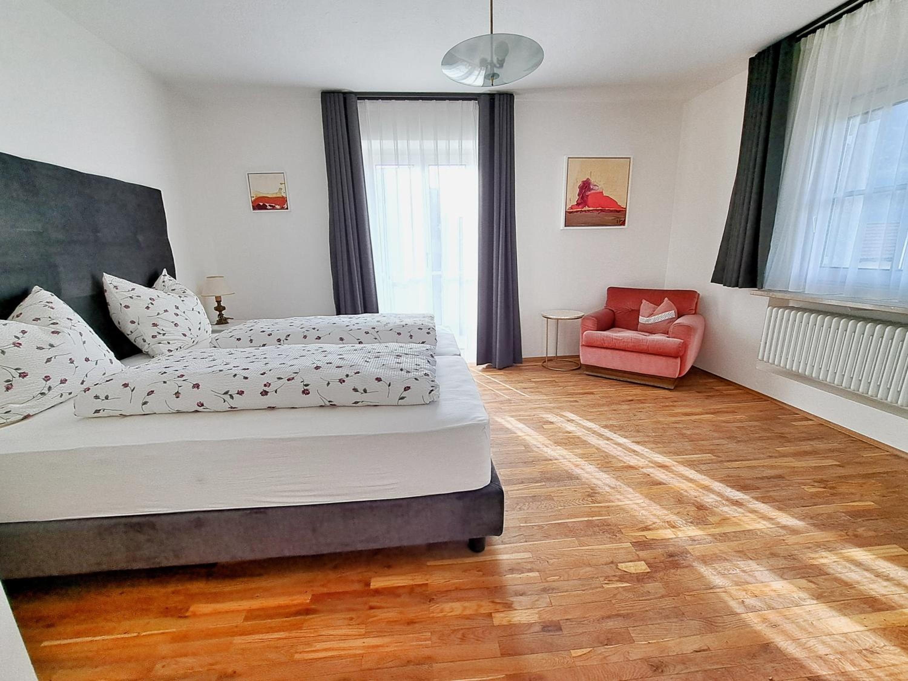 Apartment photo 1