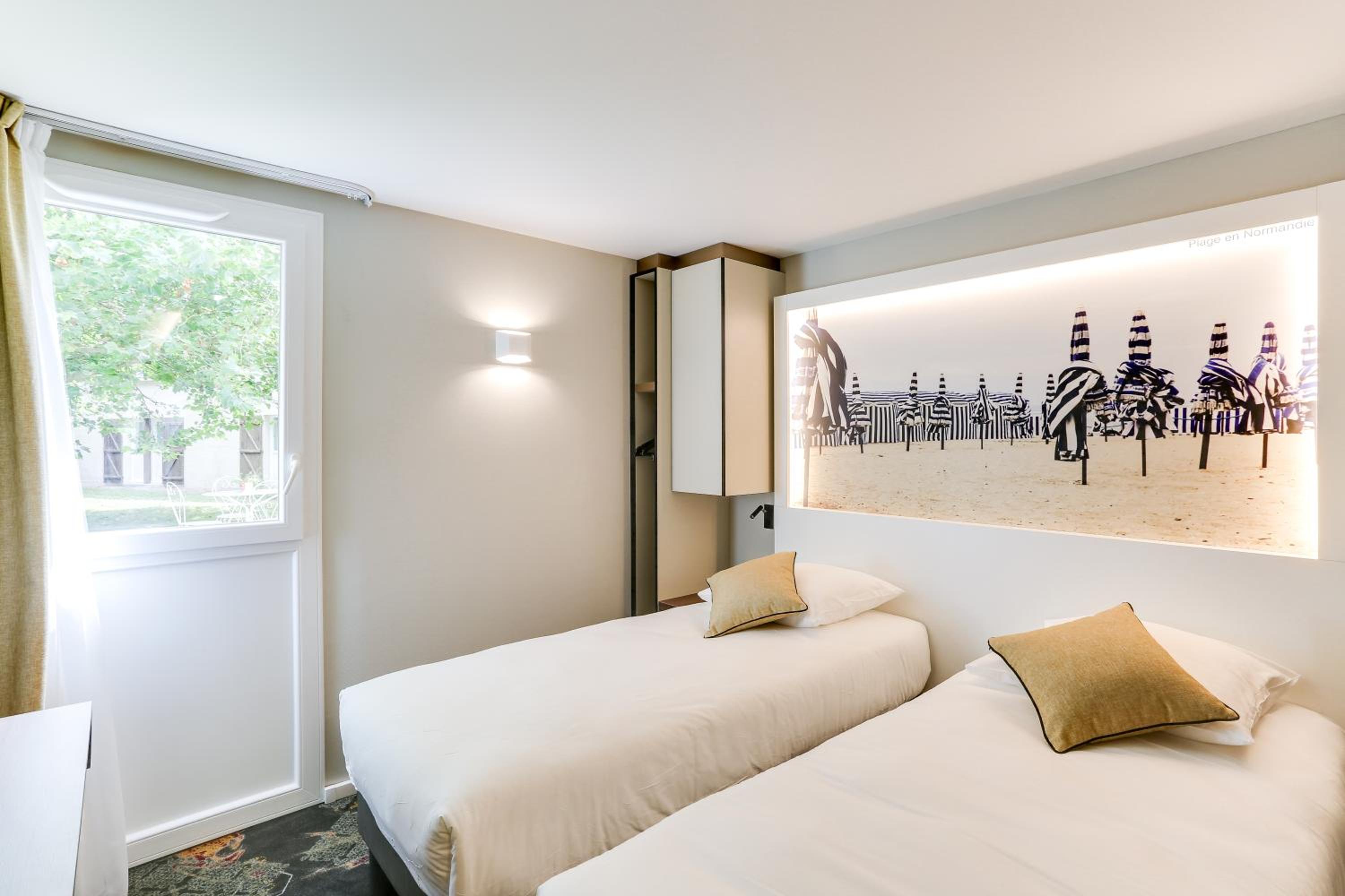 Twin Room - Photo 4