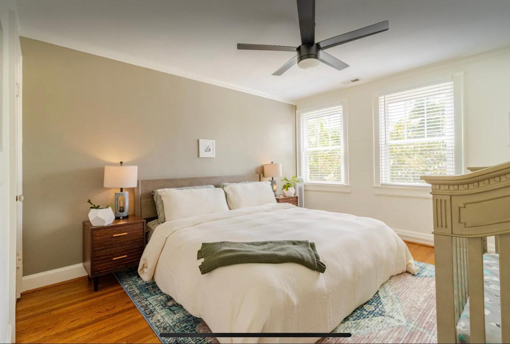 Three-Bedroom Apartment photo 1