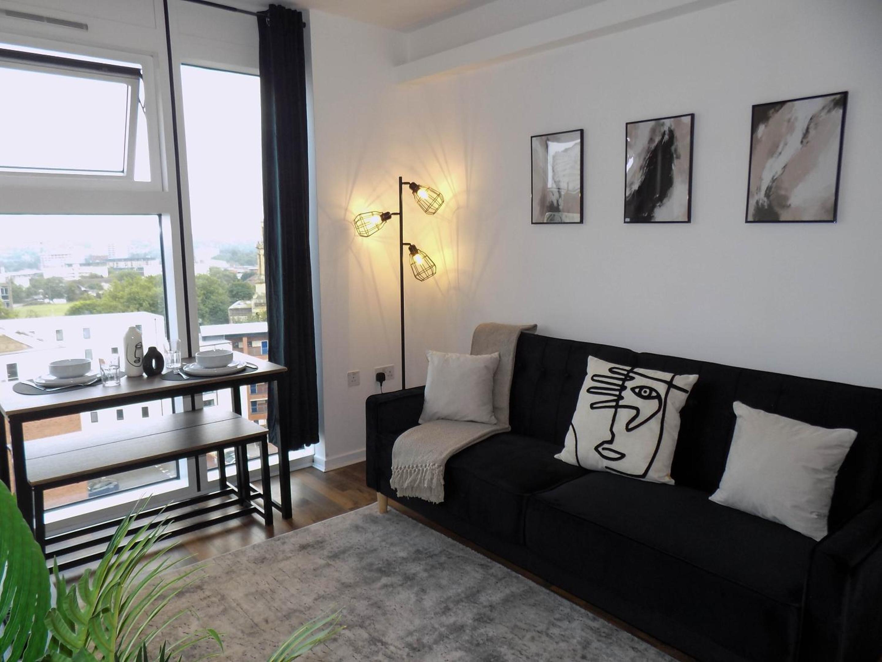 Deluxe One-Bedroom Apartment with City View