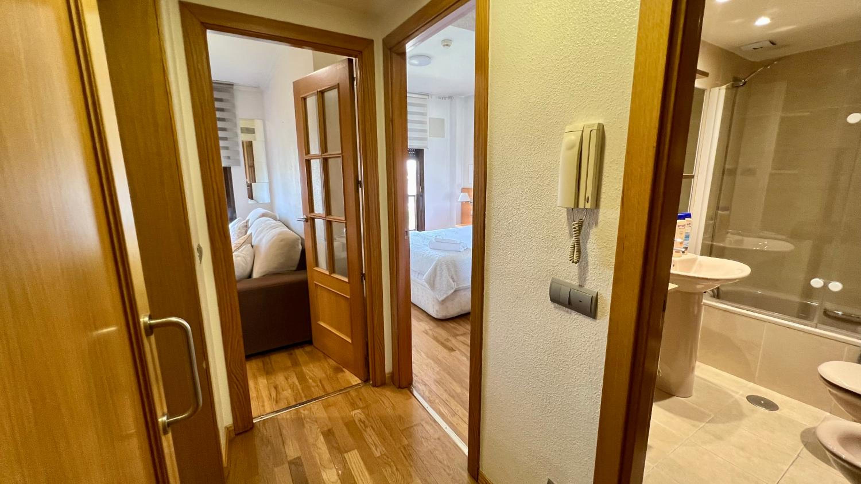 One-Bedroom Apartment photo 3
