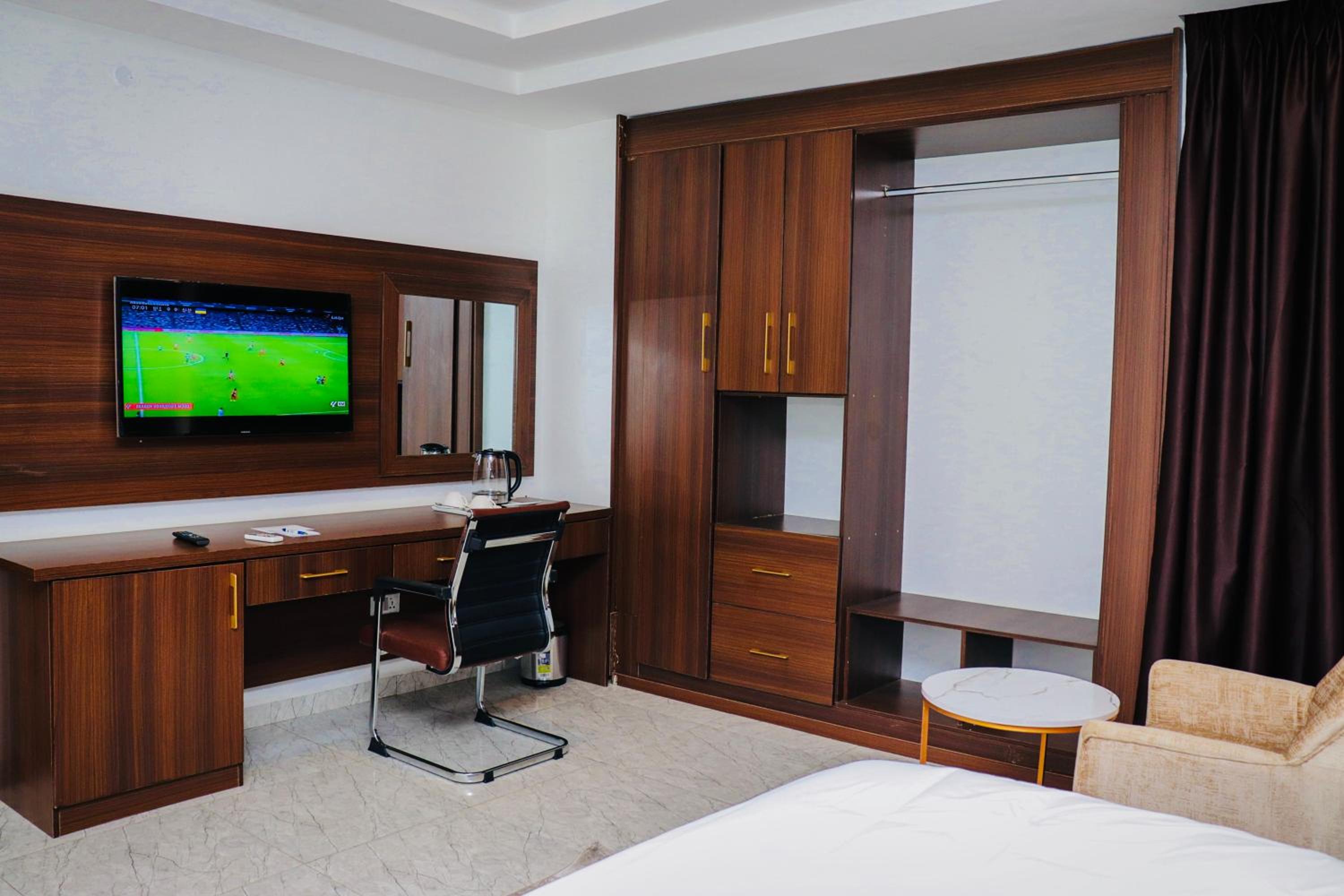 King Room - Photo 6