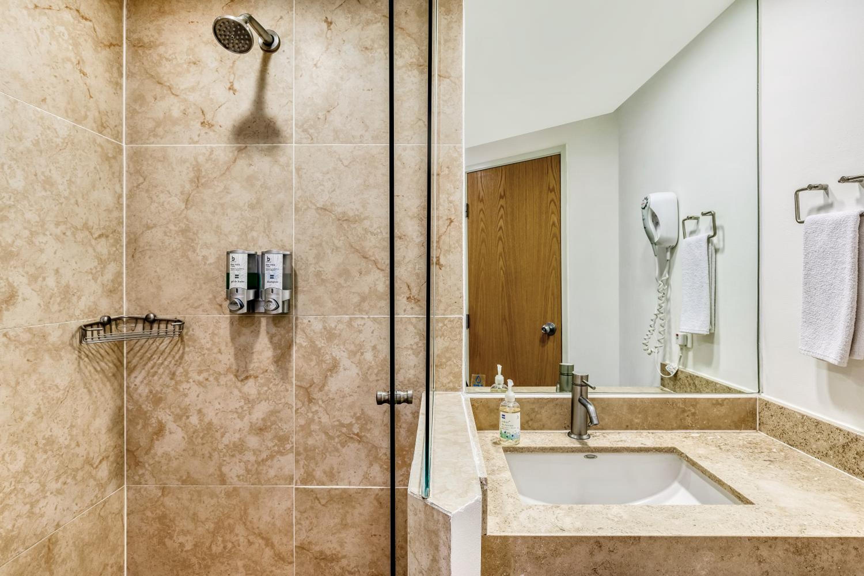 Superior Twin Room photo 3