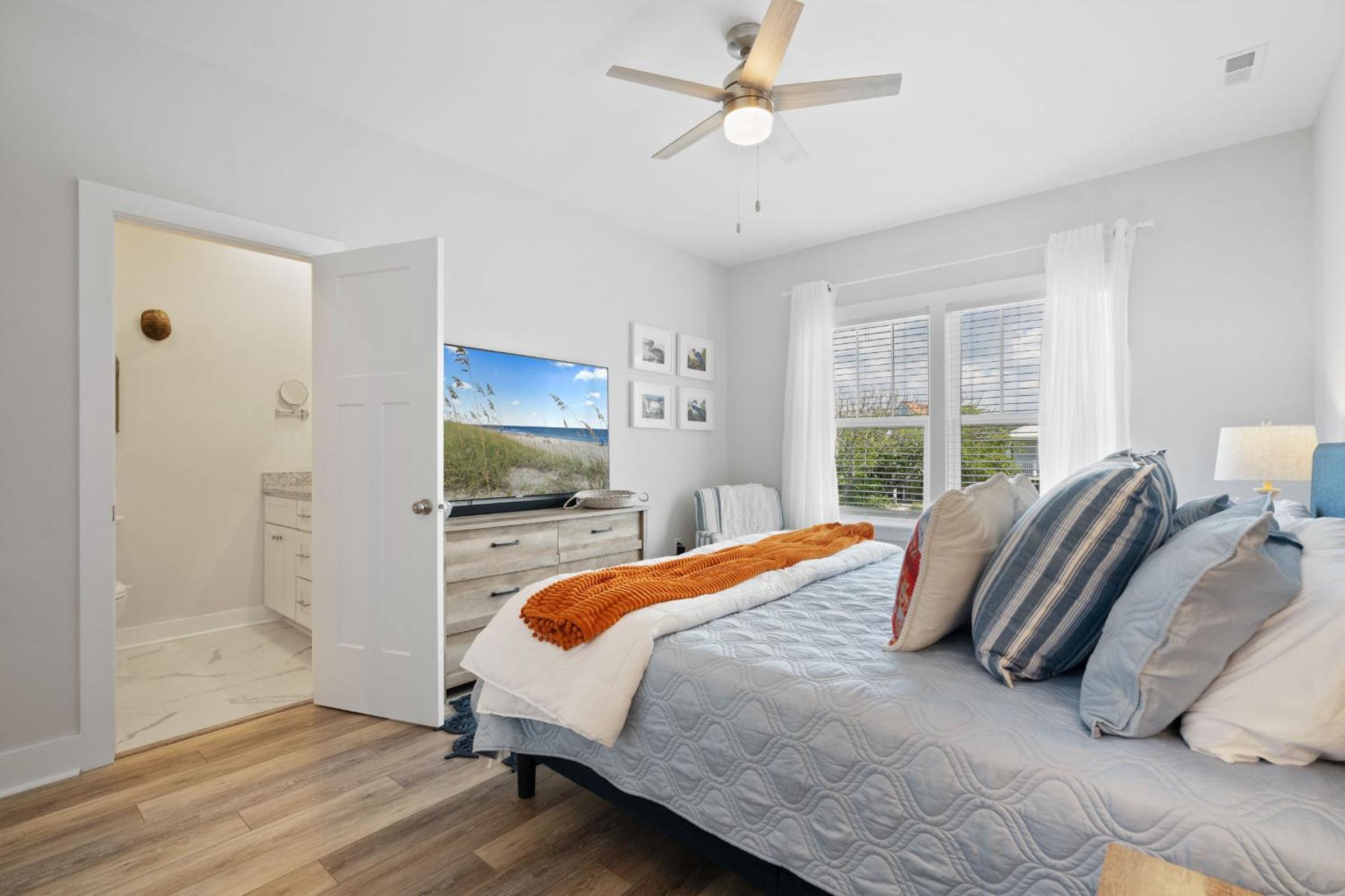 Four-Bedroom House photo 1