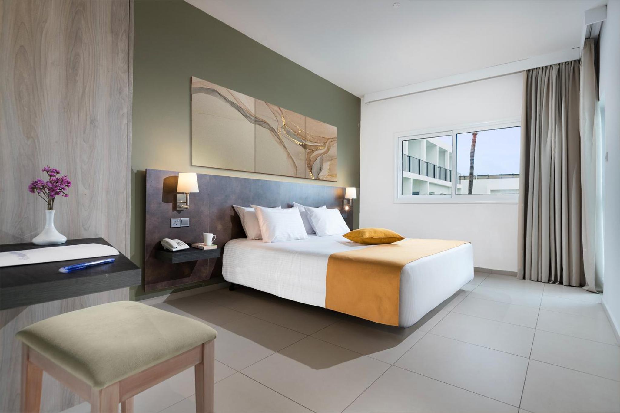 One Bedroom Suite  - Photo 1