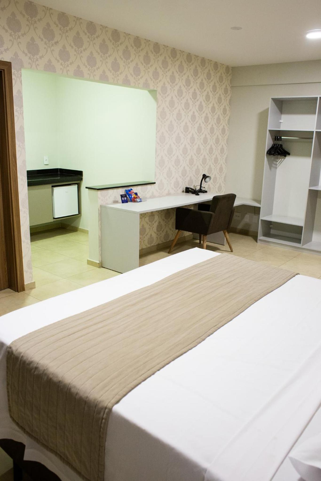 Deluxe Queen Room photo 2