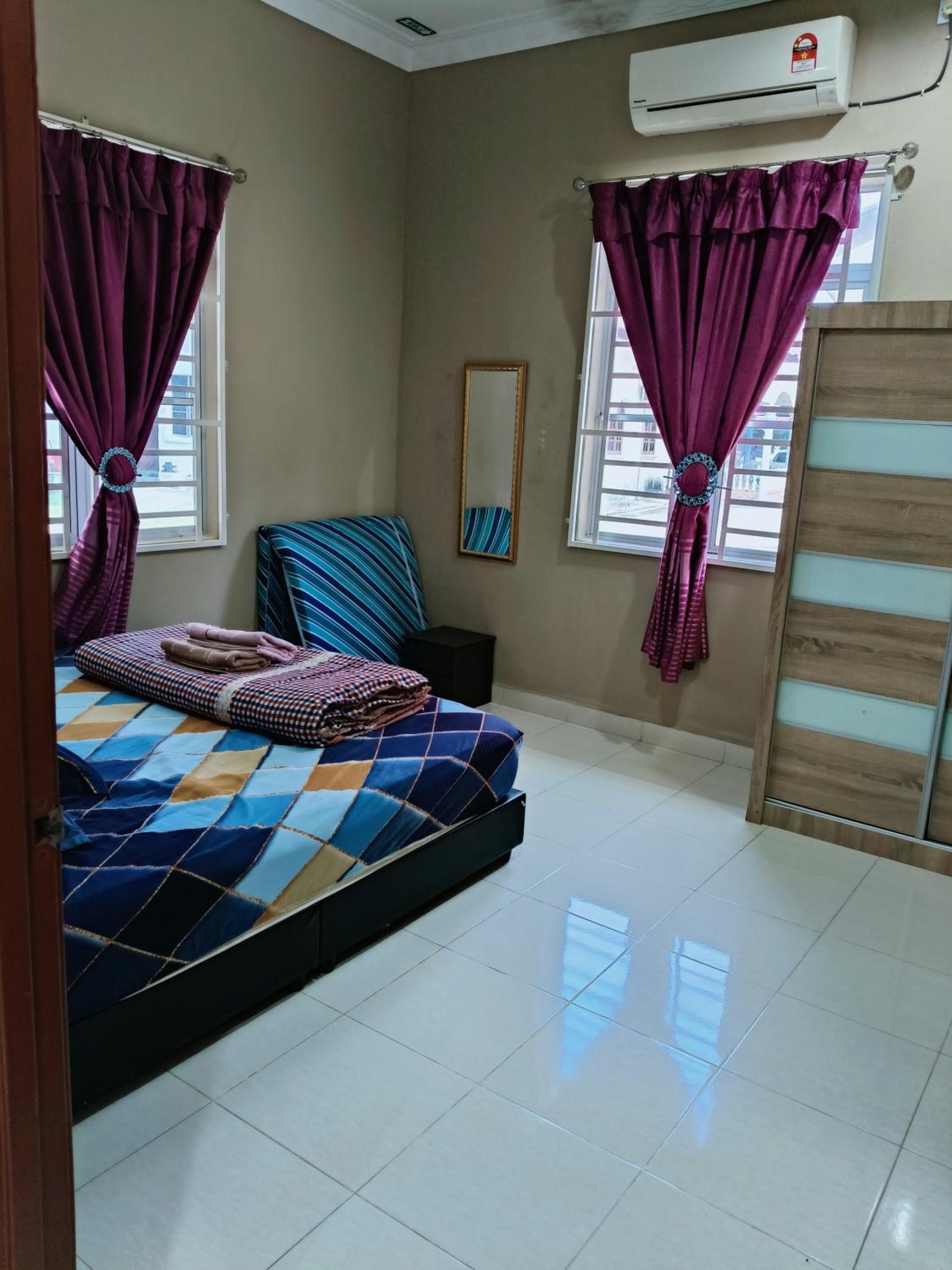 Two-Bedroom House photo 3