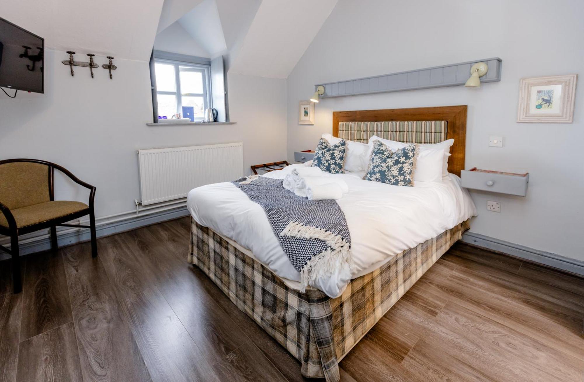 Standard Double Room - Photo 5