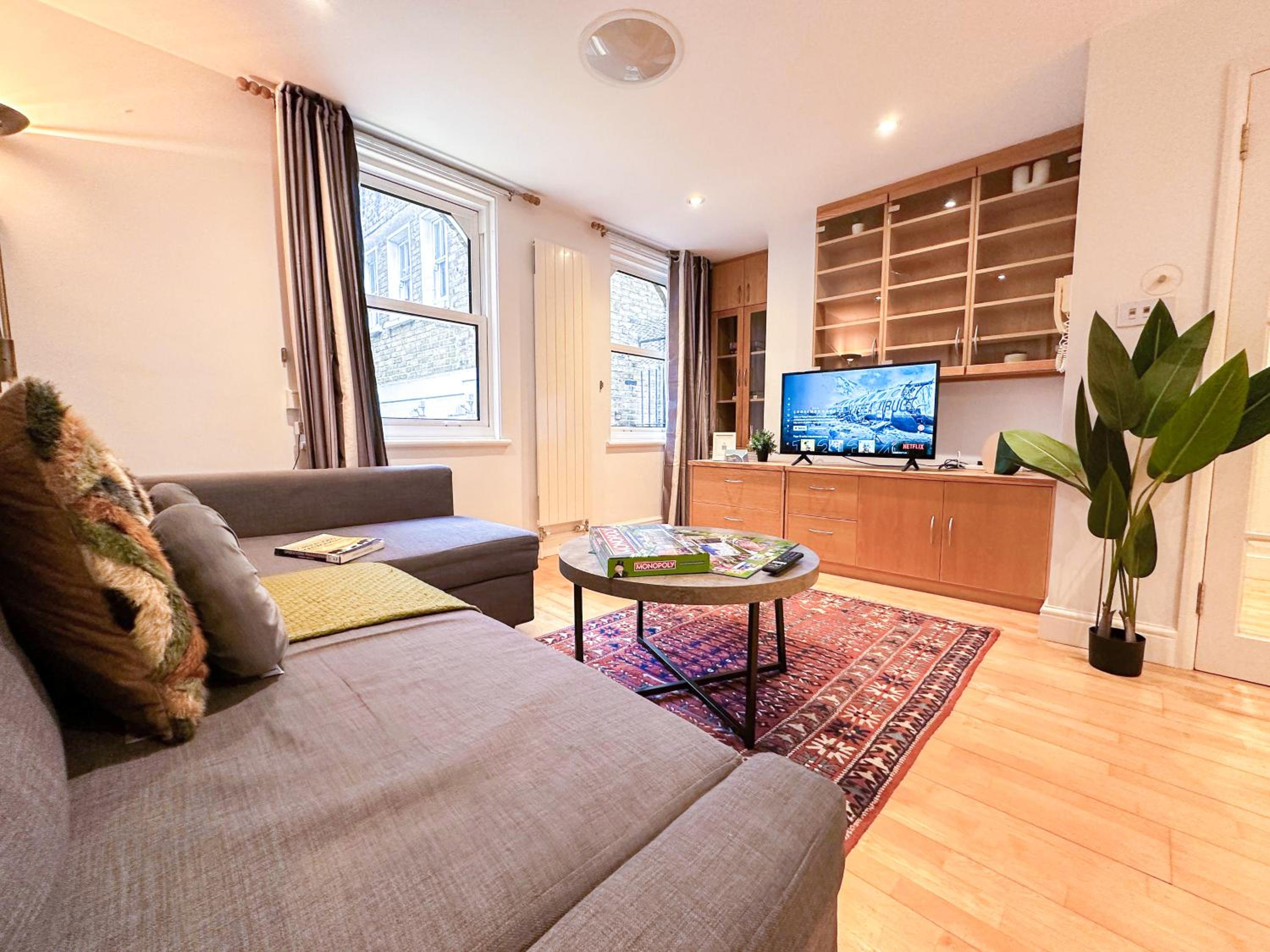 Four-Bedroom Deluxe Apartment photo 2