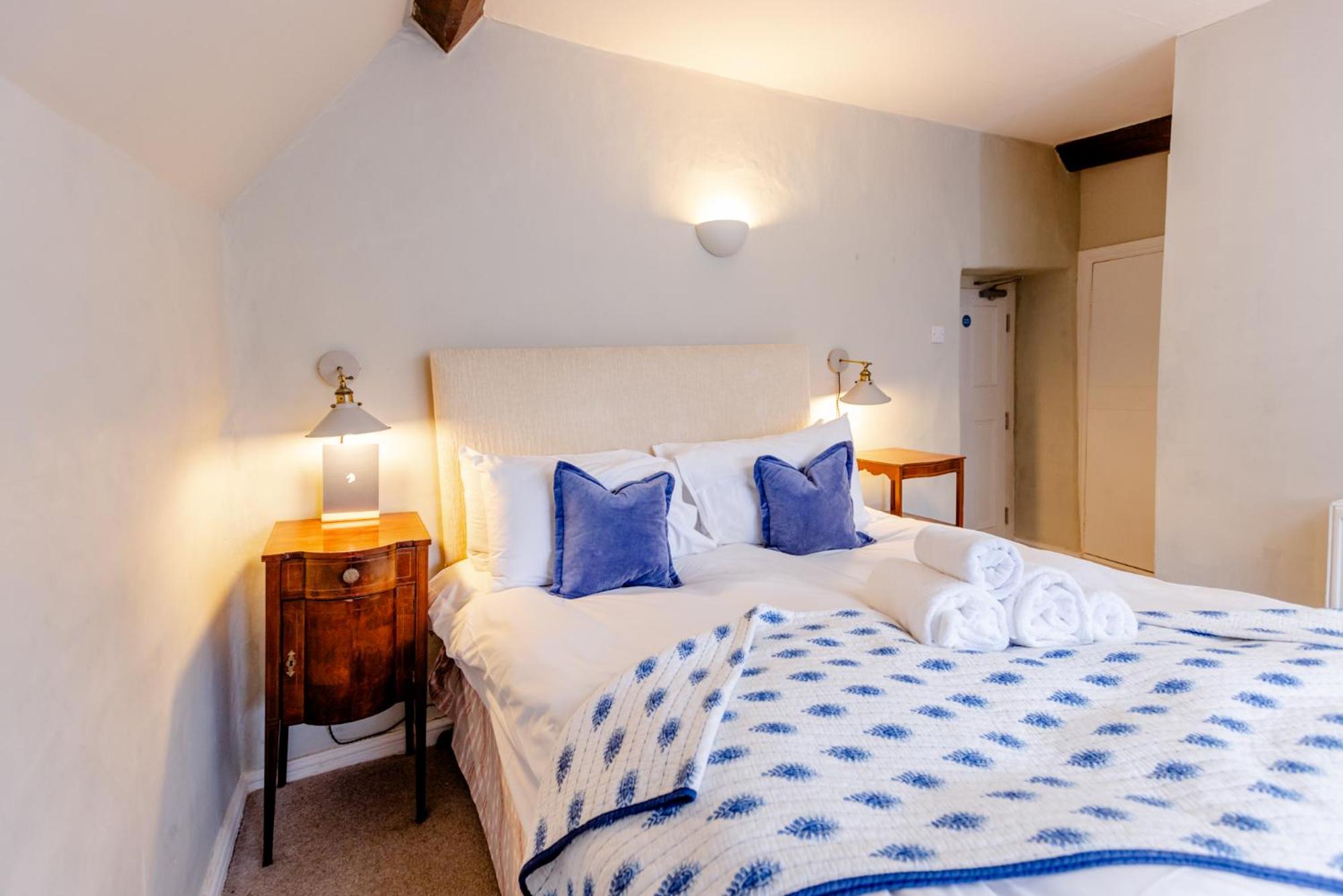 Standard King Room photo 2