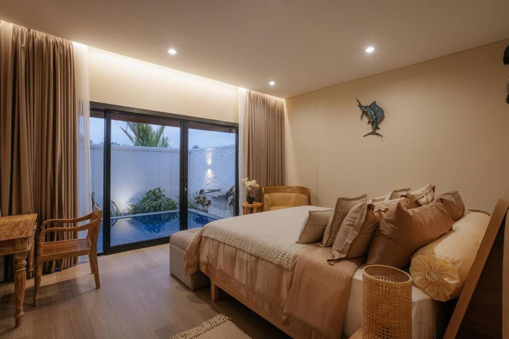 Superior Villa photo 1