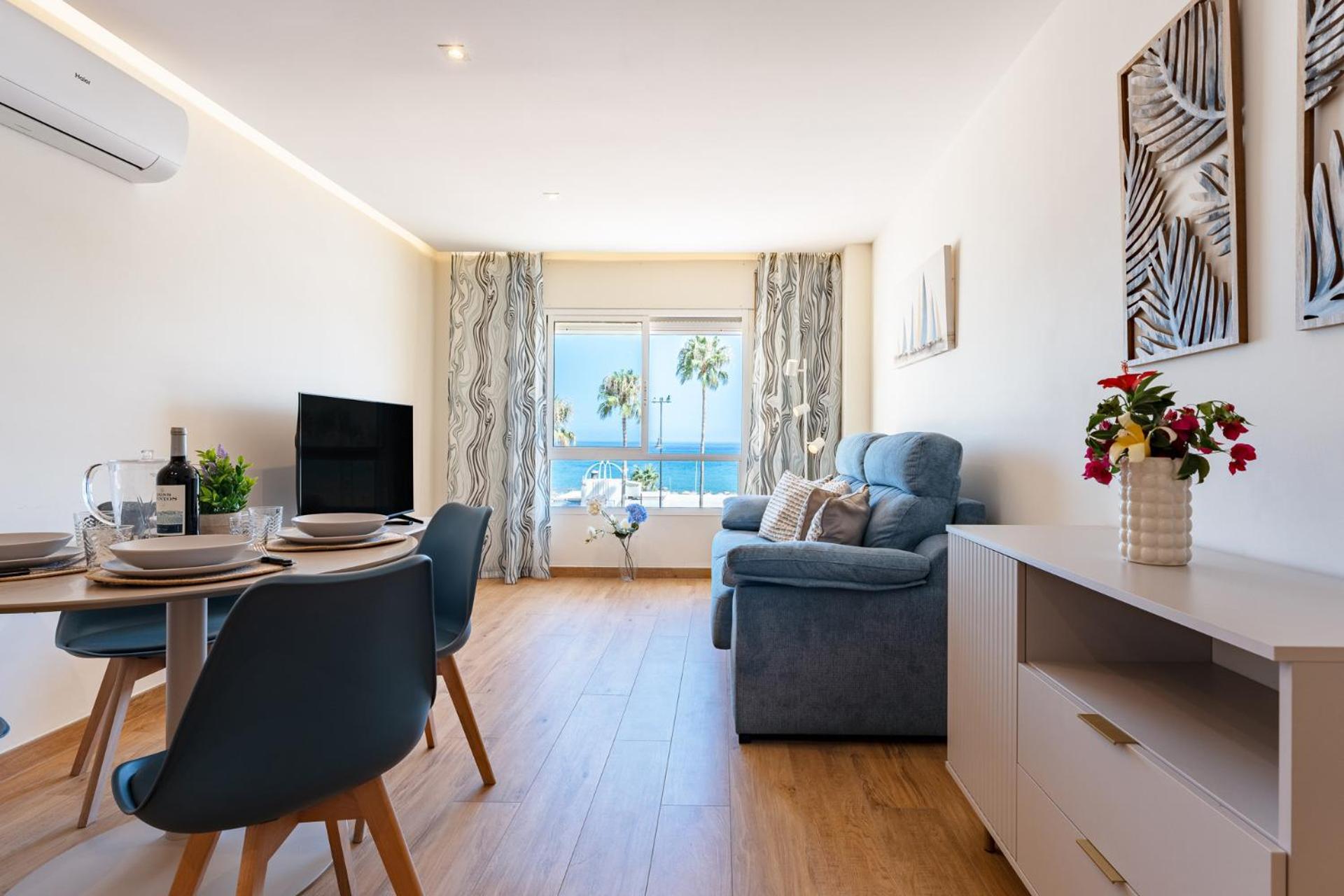 Apartamento de una habitación con vista al mar