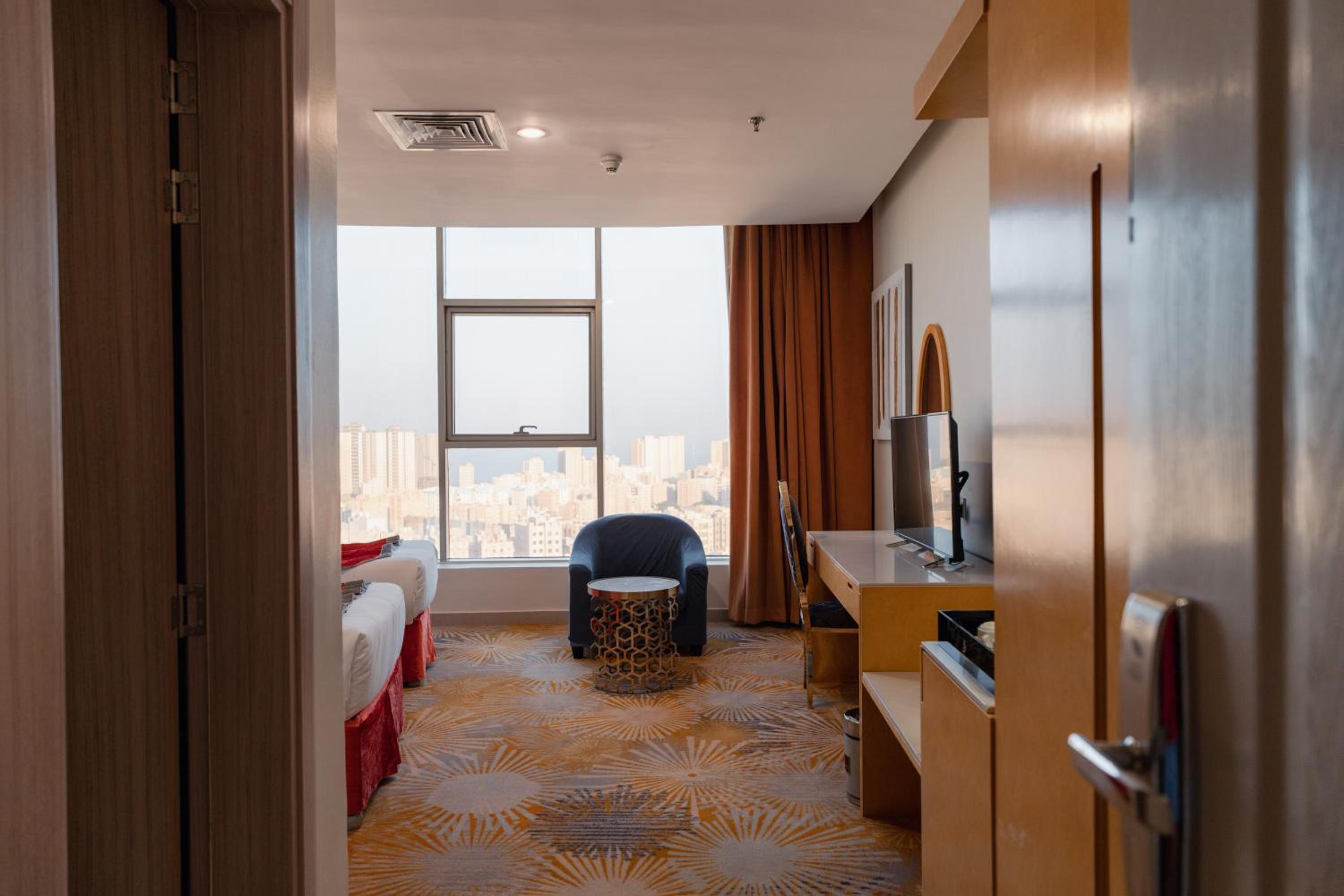 Standard Twin Room - Photo 3