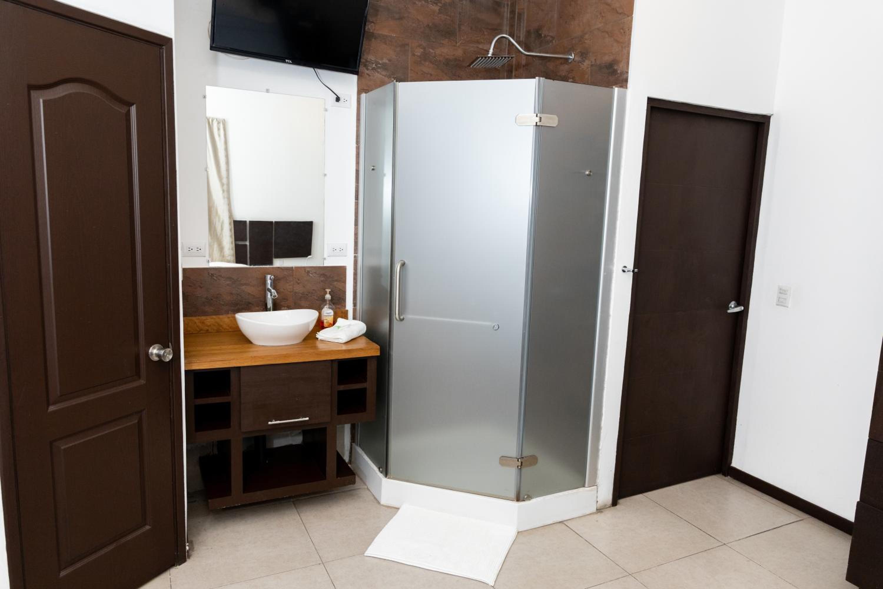 Deluxe King Room photo 1