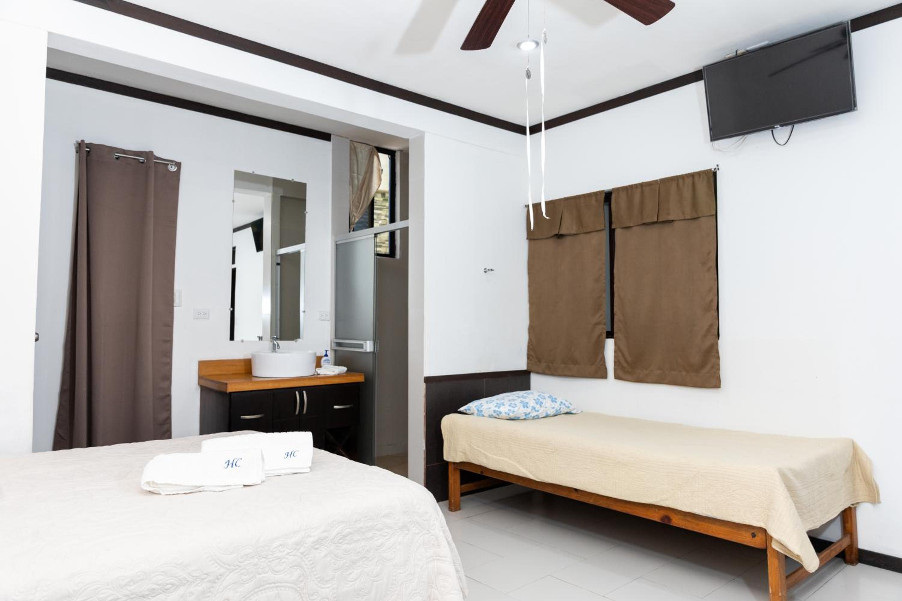 Triple Room photo 2