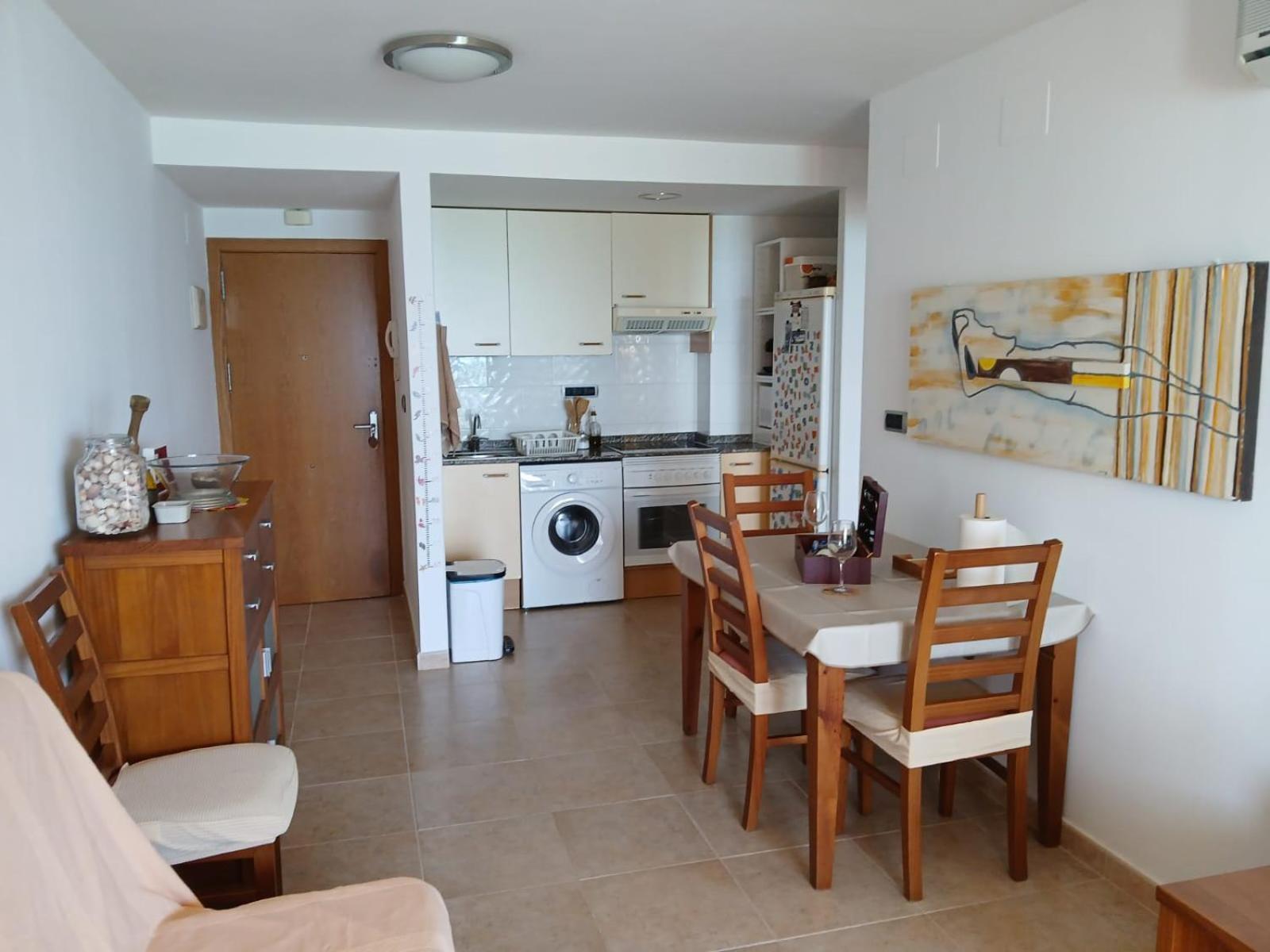 One-Bedroom Apartment with Sea View and Balcony photo 3