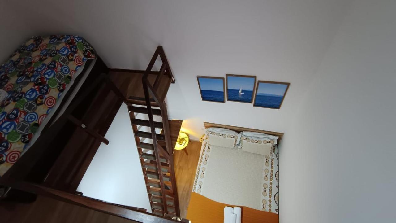Duplex Quadruple Room - Photo 3