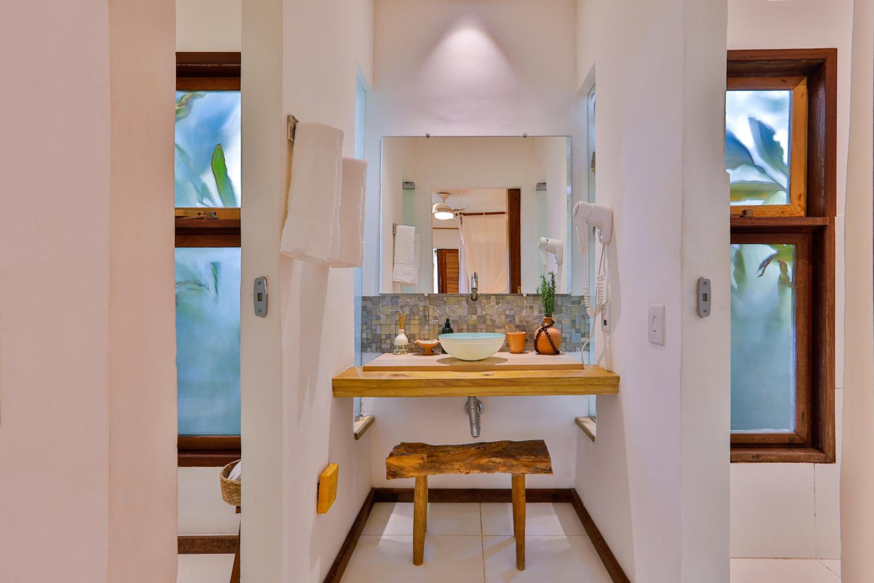 Standard Double or Twin Room - Photo 16