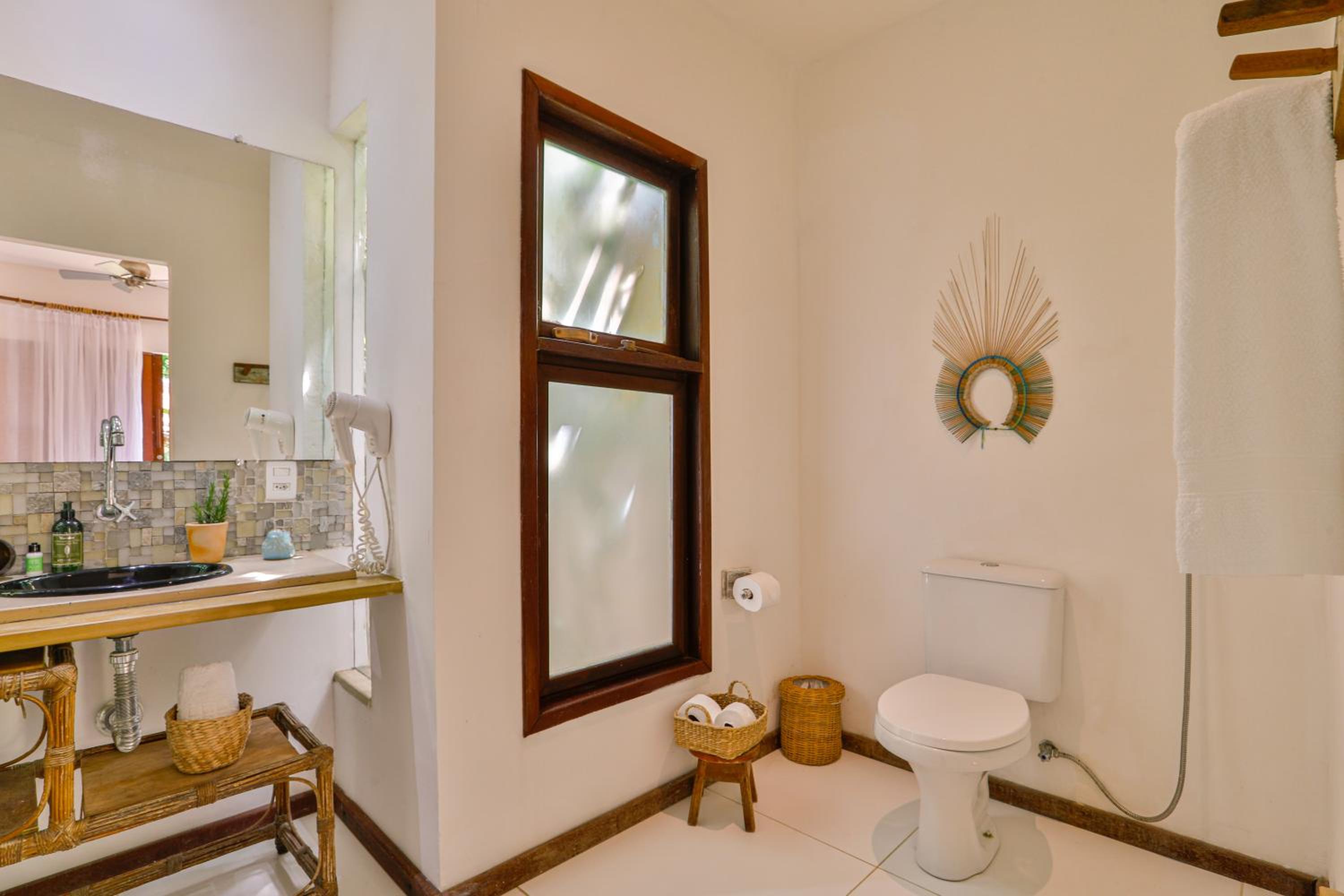 Standard Double or Twin Room - Photo 17