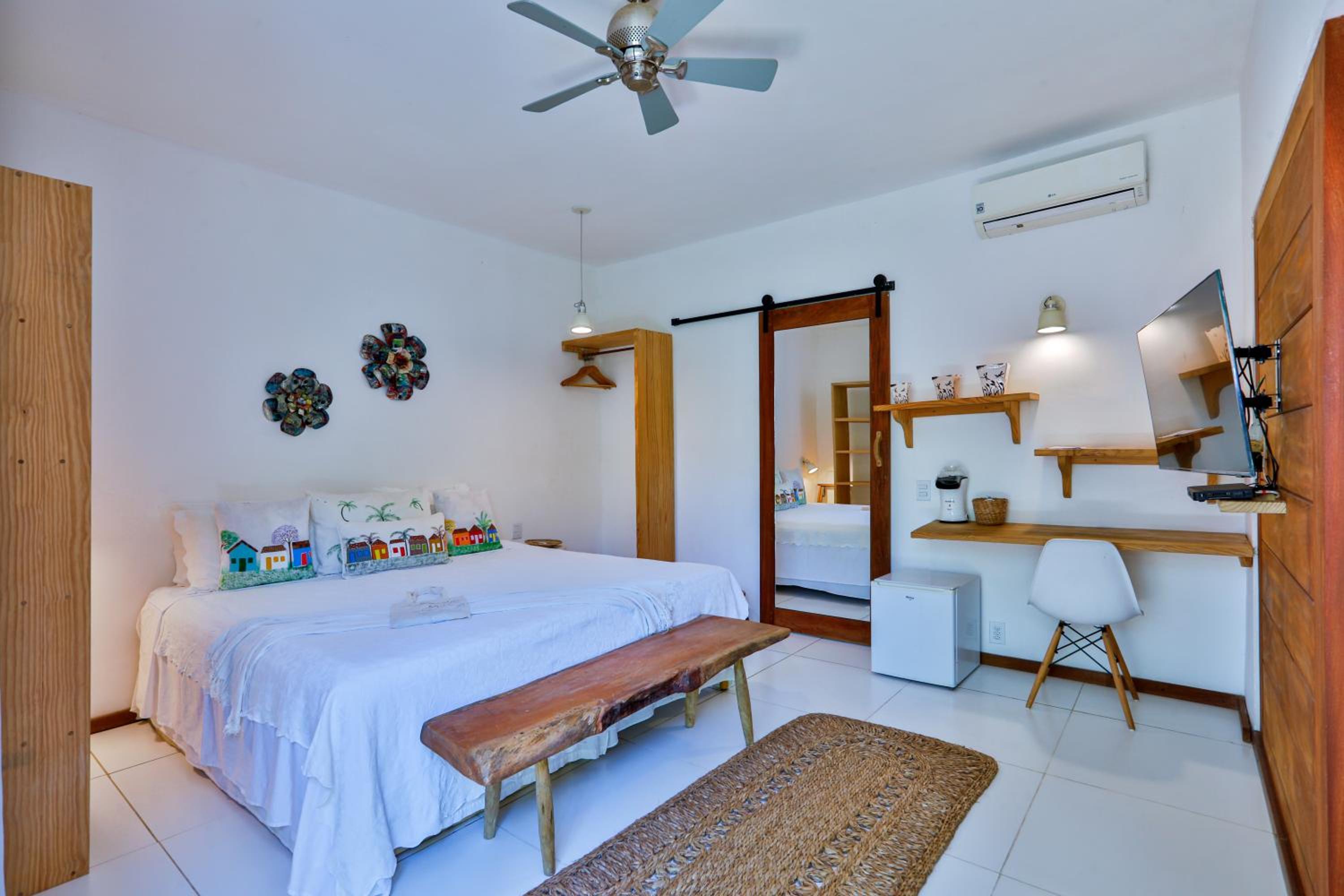 Standard Double or Twin Room - Photo 14