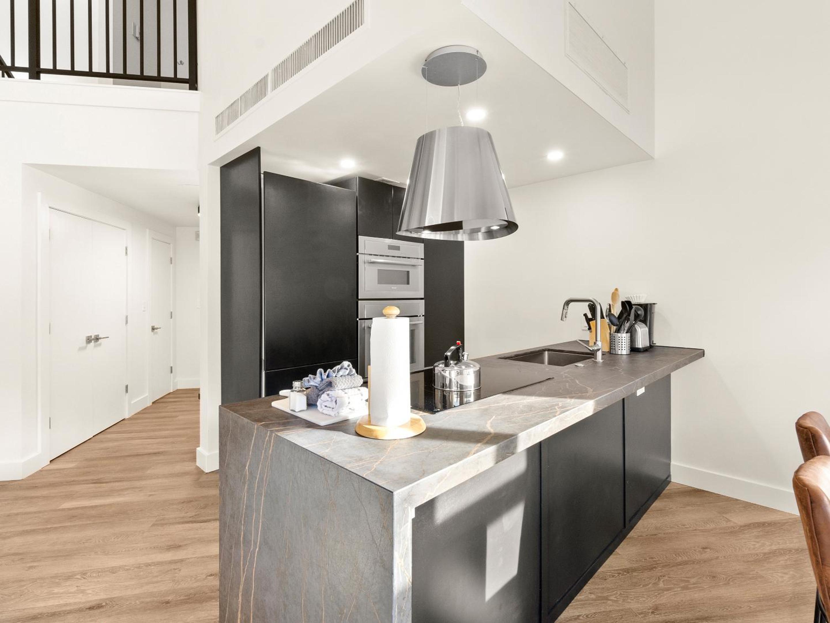 Two-Bedroom Loft Apartment - Photo 5