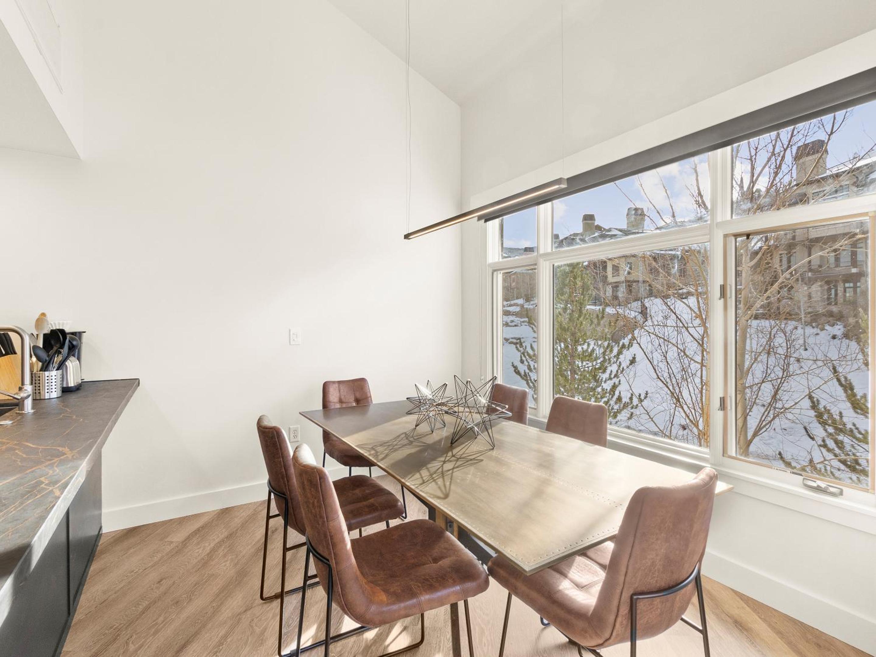 Two-Bedroom Loft Apartment - Photo 7
