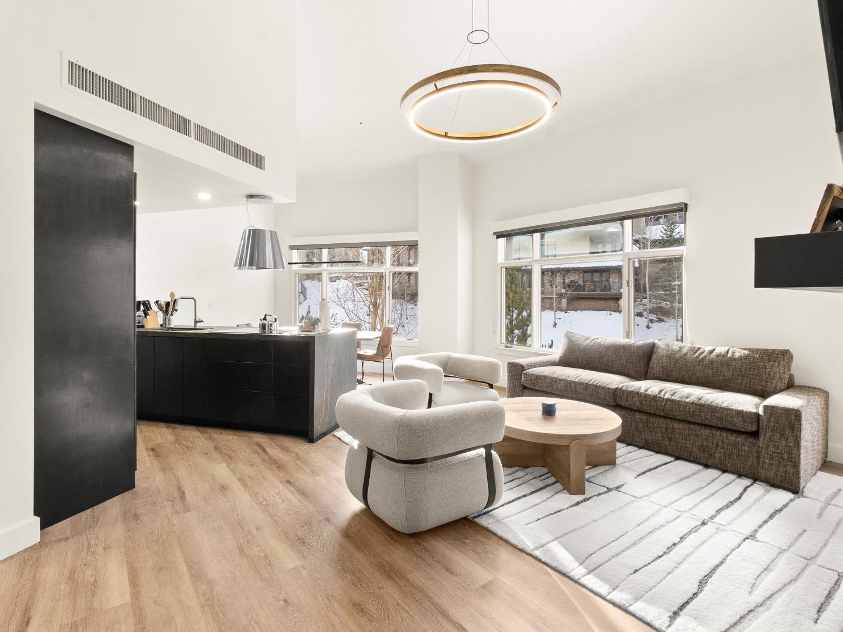 Two-Bedroom Loft Apartment - Photo 2